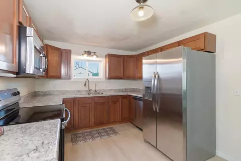 Kitchen - 1382 Mo-99, Birch Tree, MO 65438 photo 1 of 2