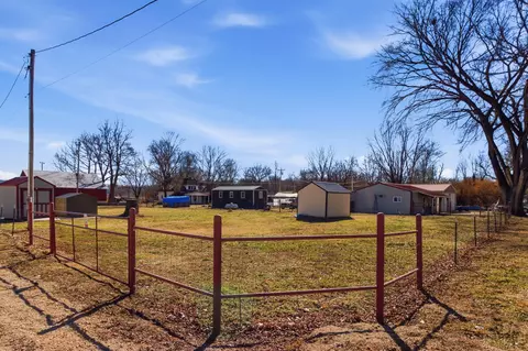 Exterior - 1382 Mo-99, Birch Tree, MO 65438 photo 10 of 10