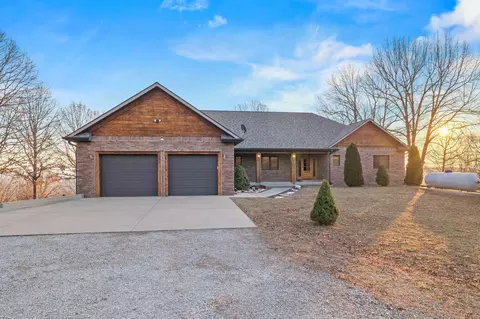 2130 Carlton Rd, Hollister, MO 65672
