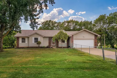 1820 E Hines St, Republic, MO 65738