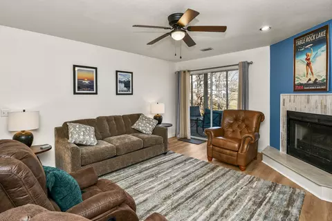 Living - 149 The Blfs UNIT 1, Branson, MO 65616 photo 4 of 4