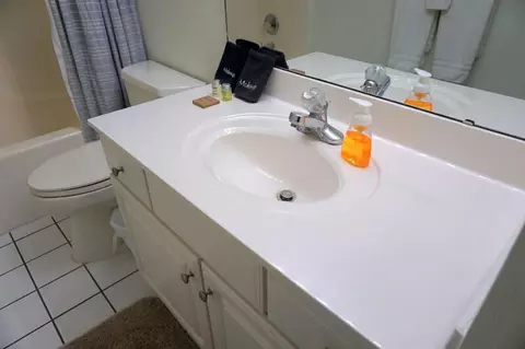 Bath - 189 Avondale Dr #6, Branson, MO 65616 photo 6 of 6