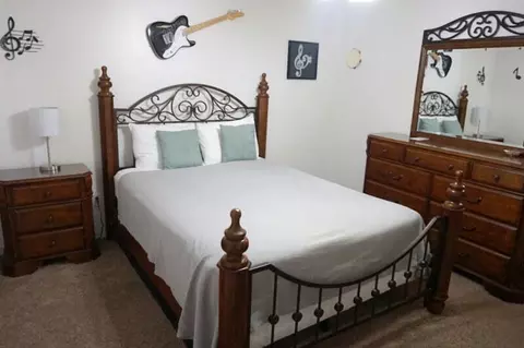 Bedroom - 189 Avondale Dr #6, Branson, MO 65616 photo 4 of 4
