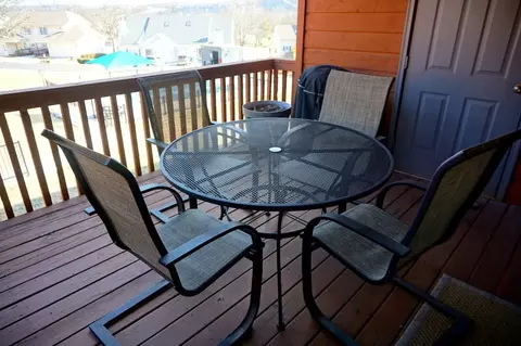 Exterior - 189 Avondale Dr #6, Branson, MO 65616 photo 4 of 8