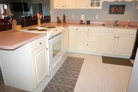 Kitchen - 189 Avondale Dr #6, Branson, MO 65616 photo 3 of 5