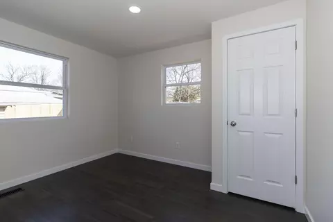 510 S Burton Ave, Springfield, MO 65802 photo 23