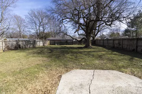 510 S Burton Ave, Springfield, MO 65802 photo 32
