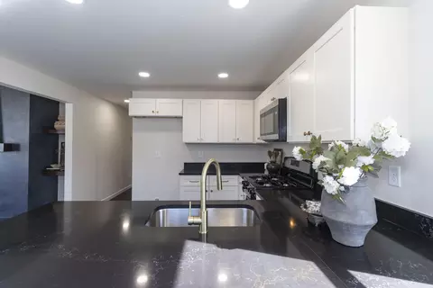 510 S Burton Ave, Springfield, MO 65802 photo 16