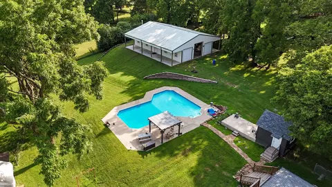 Exterior - 3060 W Ellison Dr, Springfield, MO 65810 photo 29 of 34