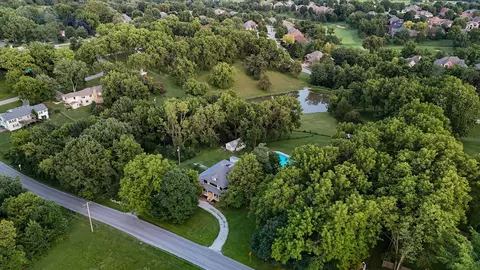 View/Area - 3060 W Ellison Dr, Springfield, MO 65810 photo 3 of 7