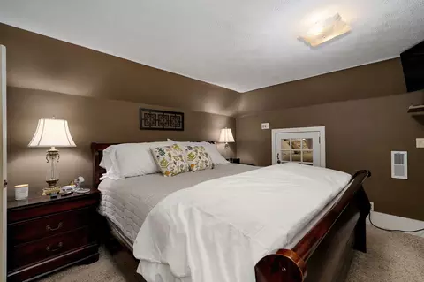Bedroom - 3060 W Ellison Dr, Springfield, MO 65810 photo 3 of 9