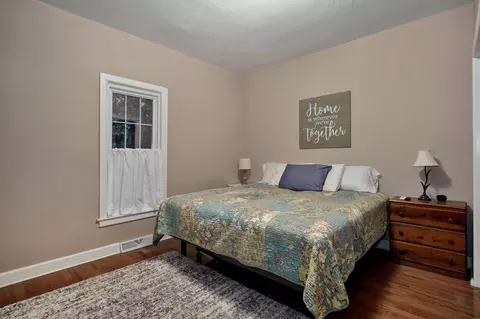 Bedroom - 3060 W Ellison Dr, Springfield, MO 65810 photo 4 of 9