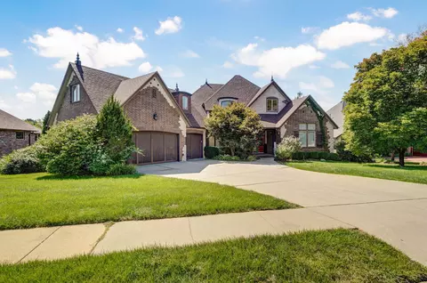 5909 S Brightwater Trl, Springfield, MO 65810