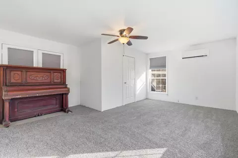 Living - 502 Myrtle St, Crane, MO 65633 photo 4 of 5
