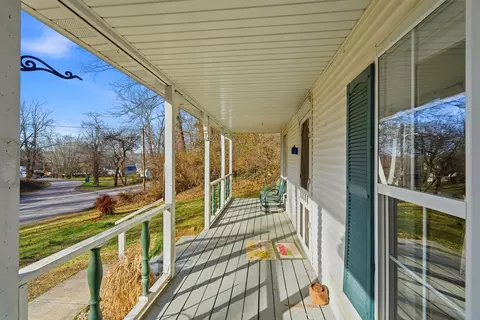 Exterior - 502 Myrtle St, Crane, MO 65633 photo 1 of 3