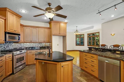 Kitchen - 3912 E Windsmore Dr, Springfield, MO 65802 photo 5 of 5