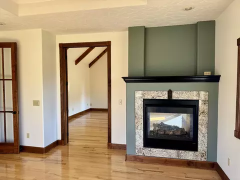 Living - 3912 E Windsmore Dr, Springfield, MO 65802 photo 7 of 7