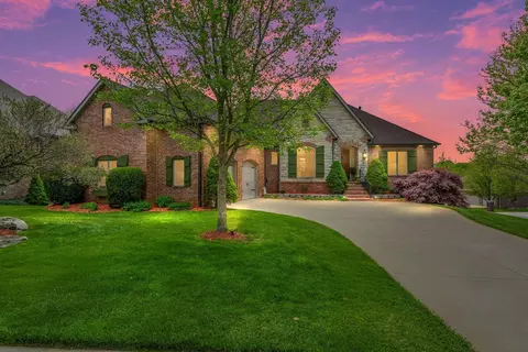 Exterior - 3912 E Windsmore Dr, Springfield, MO 65802 photo 1 of 15