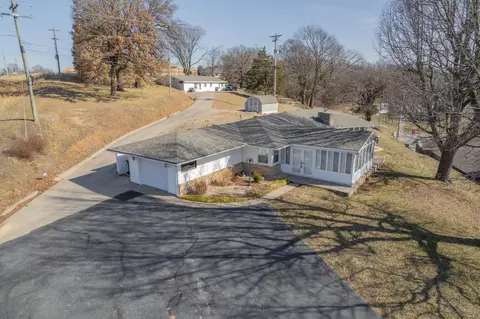 1399 Highway 37, Cassville, MO 65625