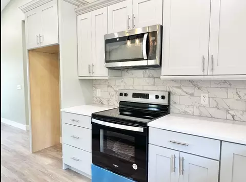 Kitchen - 97 Sparrow Ln, Shell Knob, MO 65747 photo 6 of 11