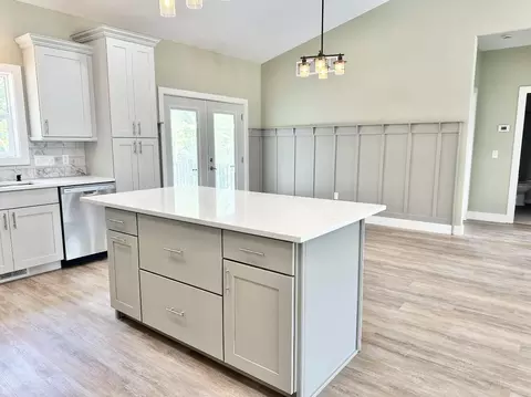 Kitchen - 97 Sparrow Ln, Shell Knob, MO 65747 photo 4 of 11
