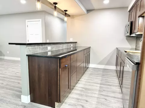 Kitchen - 97 Sparrow Ln, Shell Knob, MO 65747 photo 10 of 11