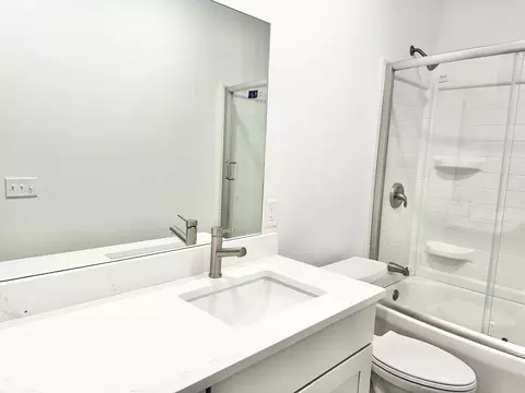 Bath - 97 Sparrow Ln, Shell Knob, MO 65747 photo 3 of 14