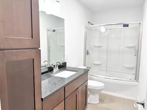 Bath - 97 Sparrow Ln, Shell Knob, MO 65747 photo 12 of 14