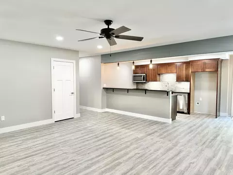 Living - 97 Sparrow Ln, Shell Knob, MO 65747 photo 6 of 9