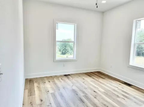 Bedroom - 97 Sparrow Ln, Shell Knob, MO 65747 photo 1 of 13