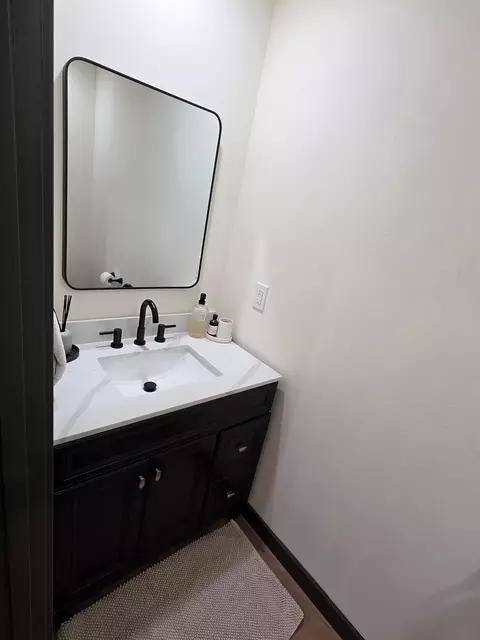 Bath - 705 Wilson Rd, Branson, MO 65616 photo 3 of 6