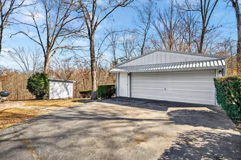Exterior - 202 Cardinal Rd, Forsyth, MO 65653 photo 7 of 10