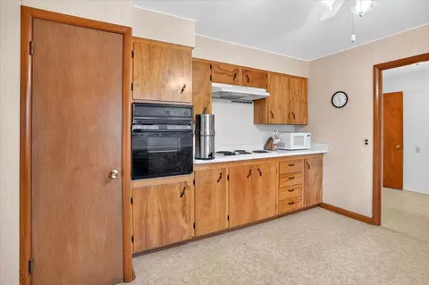 Kitchen - 202 Cardinal Rd, Forsyth, MO 65653 photo 1 of 3