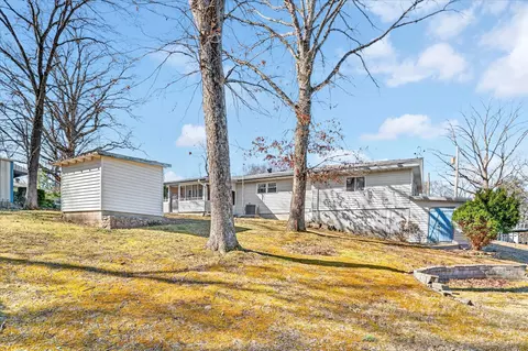 Exterior - 202 Cardinal Rd, Forsyth, MO 65653 photo 9 of 10
