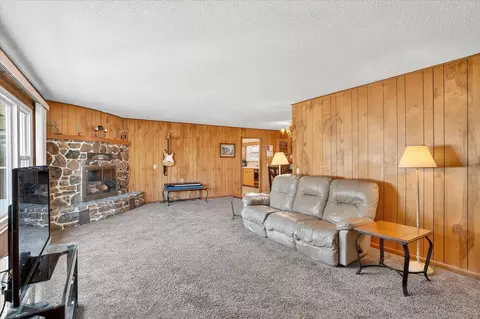 Living - 202 Cardinal Rd, Forsyth, MO 65653 photo 1 of 8