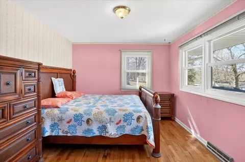 Bedroom - 202 Cardinal Rd, Forsyth, MO 65653 photo 3 of 5