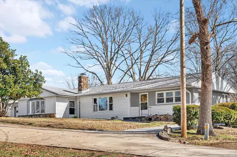 Exterior - 202 Cardinal Rd, Forsyth, MO 65653 photo 3 of 10