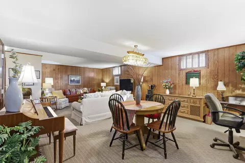 Dining - 4058 E Linwood St, Springfield, MO 65809 photo 6 of 6