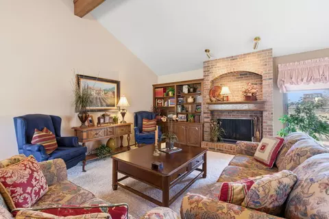Living - 4058 E Linwood St, Springfield, MO 65809 photo 4 of 8