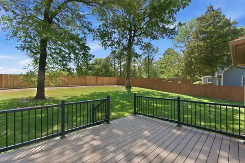 Exterior - 4058 E Linwood St, Springfield, MO 65809 photo 2 of 9