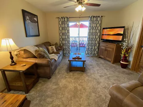 Living - 27 Blue Bird Way #3, Branson, MO 65616 photo 1 of 5