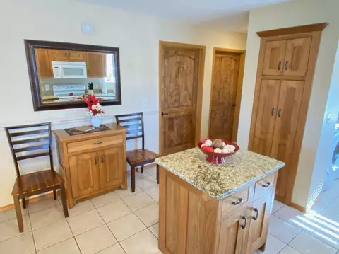 Kitchen - 27 Blue Bird Way #3, Branson, MO 65616 photo 3 of 4