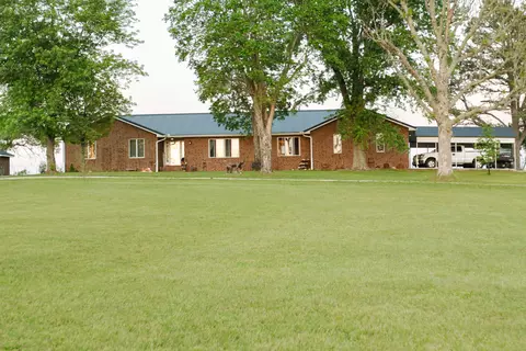 2190 St Highway 181, Dora, MO 65637