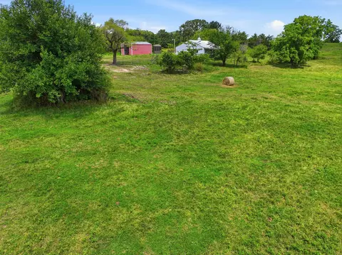 Exterior - 2190 St Highway 181, Dora, MO 65637 photo 4 of 12