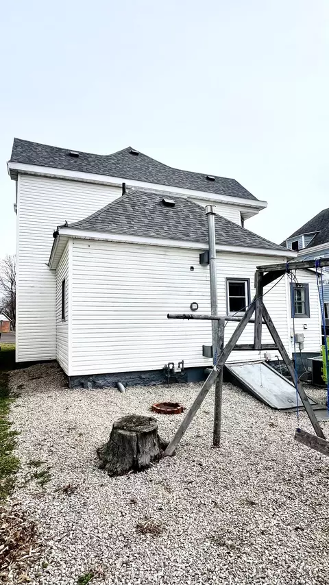 Exterior - 502 7th St, Monett, MO 65708 photo 2 of 2