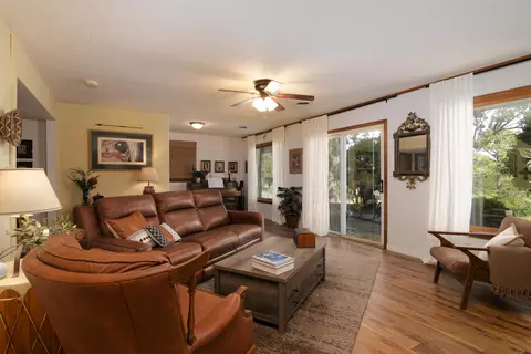 Living - 195 Ludora Dr, Shell Knob, MO 65747 photo 4 of 6