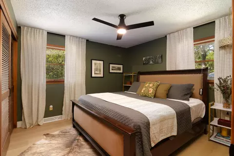 Bedroom - 195 Ludora Dr, Shell Knob, MO 65747 photo 3 of 6