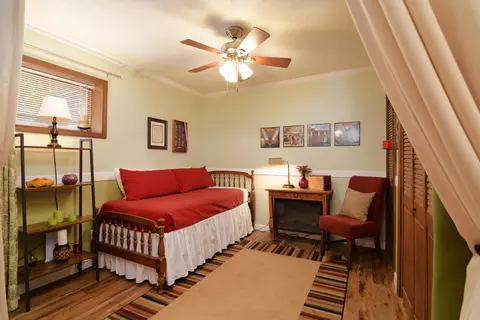 Bedroom - 195 Ludora Dr, Shell Knob, MO 65747 photo 6 of 6