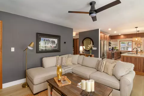 Living - 195 Ludora Dr, Shell Knob, MO 65747 photo 3 of 6