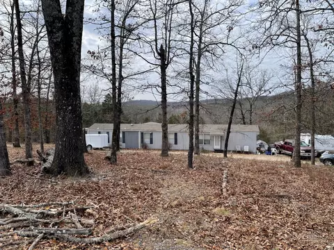 1725 Cook Rd, Taneyville, MO 65759